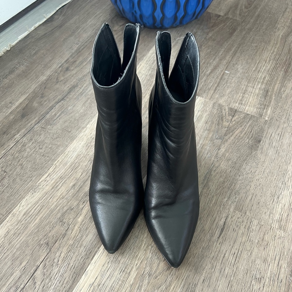 Chelsea & Violet Black Leather Ankle Boots
